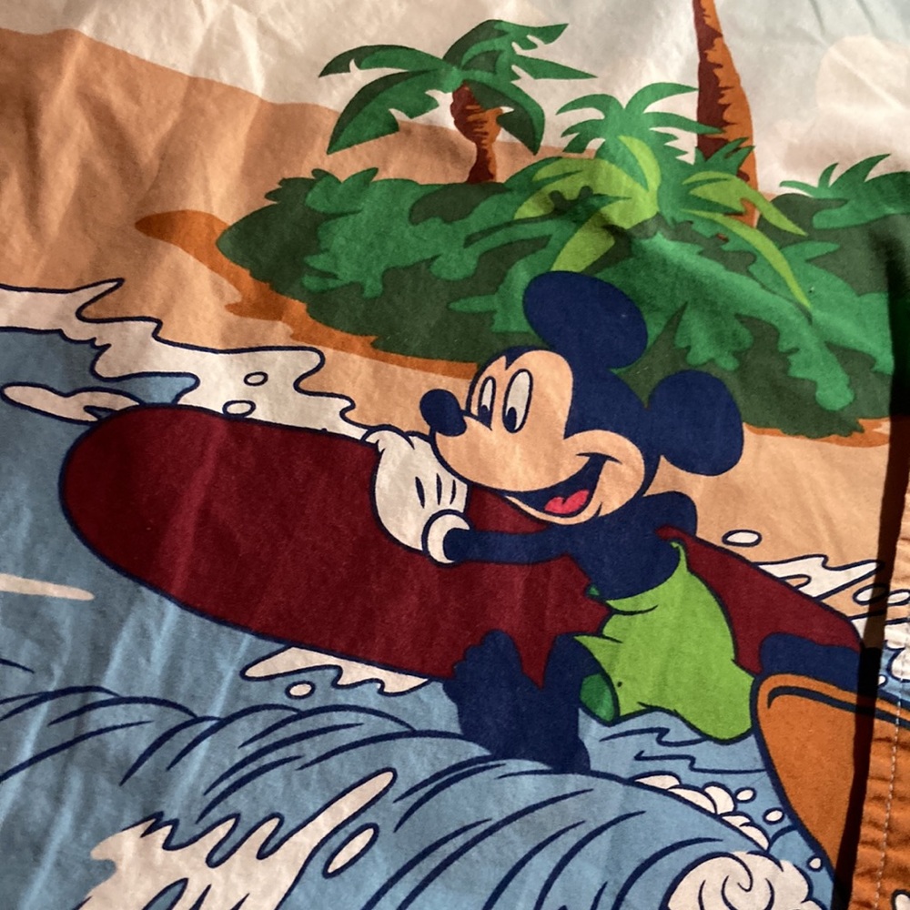 Disney Hawaiian Surf Shirt 🏄‍♂️ - Picture 4 of 10
